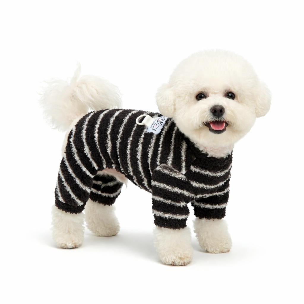 Soft and fluffy. The "Superb Border Romper" wraps your beloved dog in a soothing warmth | PetoPop